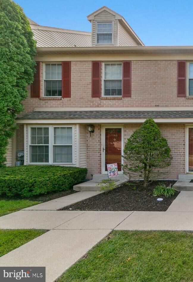 Property Photo: 764 Shropshire Drive 11 PA 19382