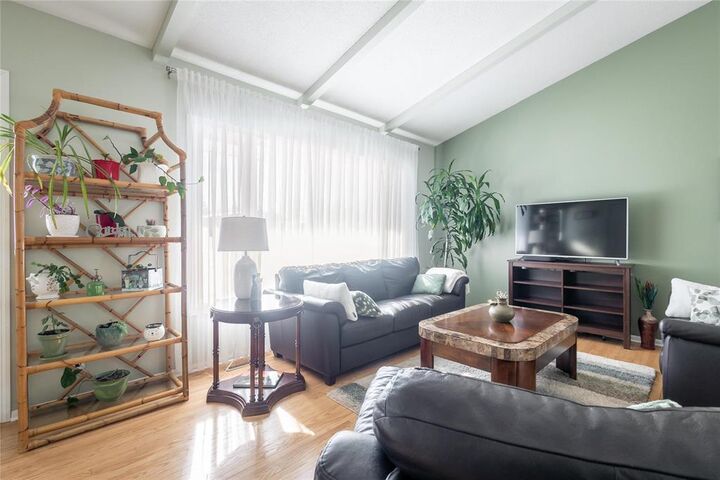 Photo de la propriété:  247 Sansome Avenue  MB R3K 0N9 