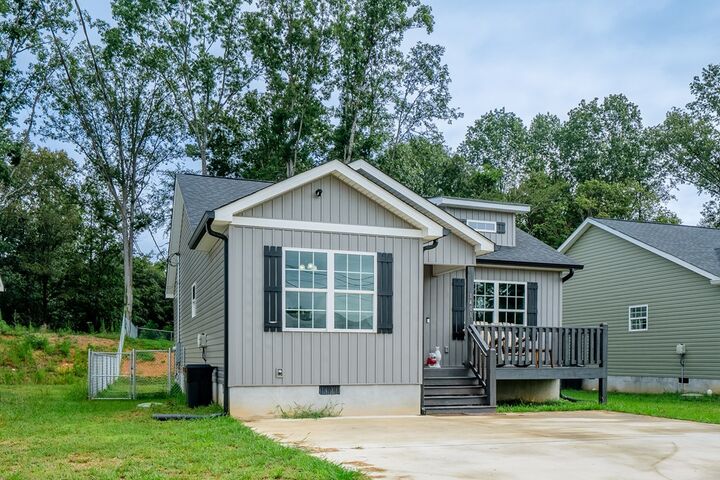 Property Photo:  1401 Eastbrook Road  GA 30721 