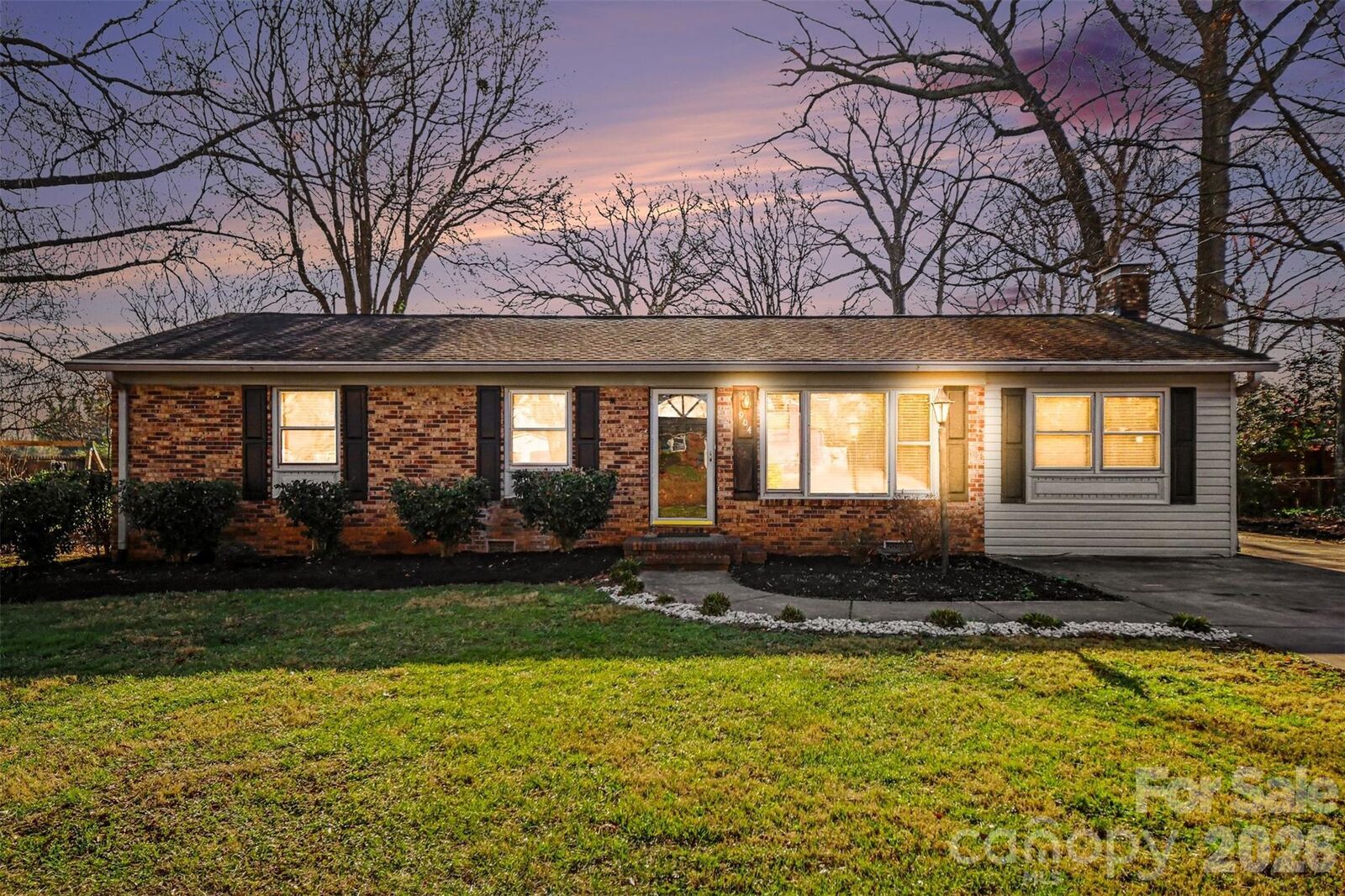 Property Photo:  904 Union Terrace  NC 28056 