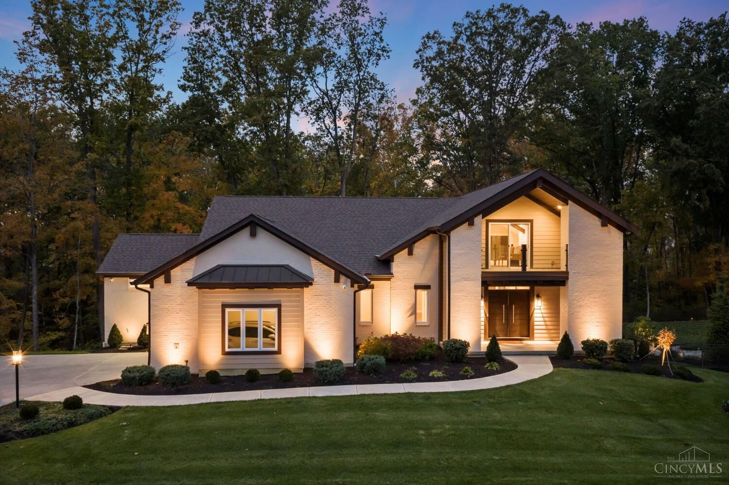 Property Photo:  960 Oak Ridge Lane  OH 45152 