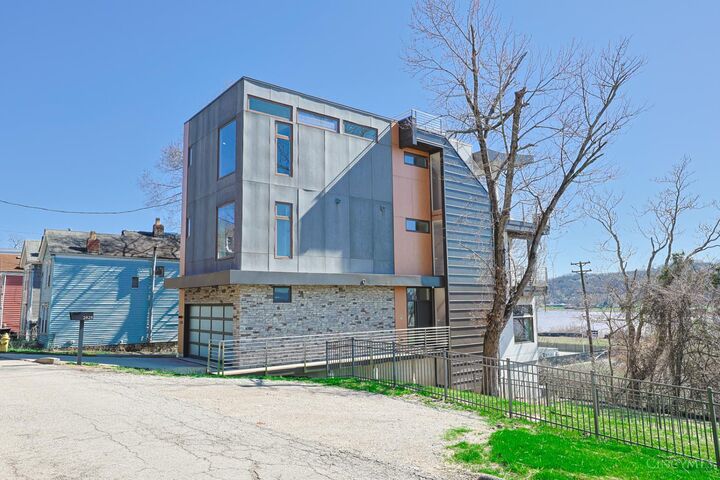 Property Photo:  2828 Hoff Avenue  OH 45226 