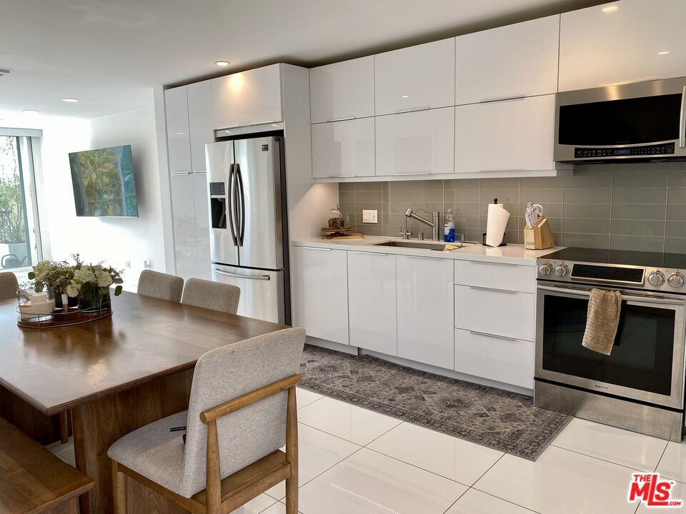 Property Photo: 23901 Civic Center Way CA 90265