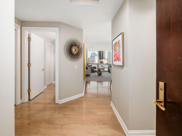 Property Photo:  1 Miranova Place  OH 43215 