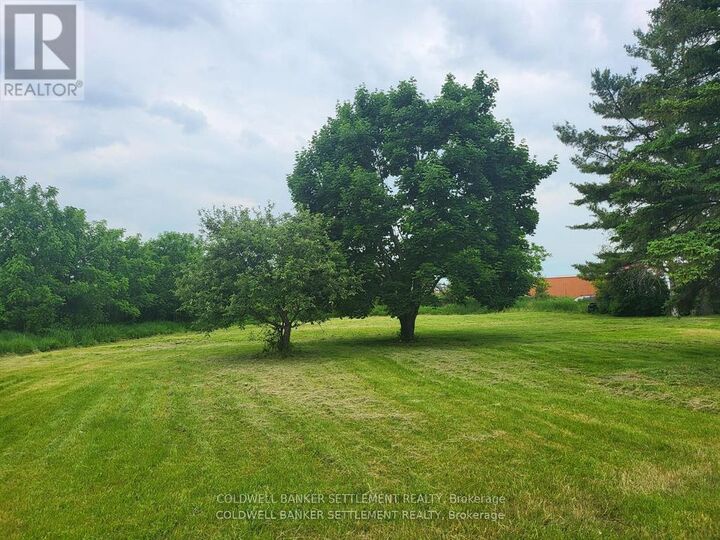 Property Photo:  0 Franklin Street North  ON K7A 5C6 