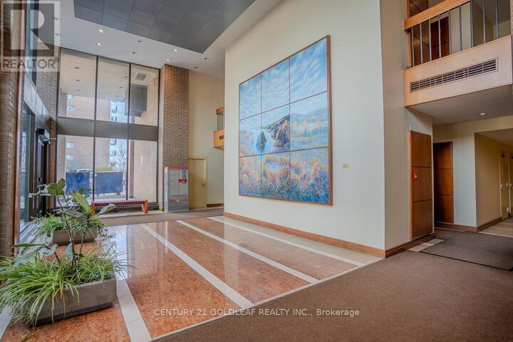 Photo de la propriété:  505 St Laurent Boulevard 1406  ON K1K 3X4 