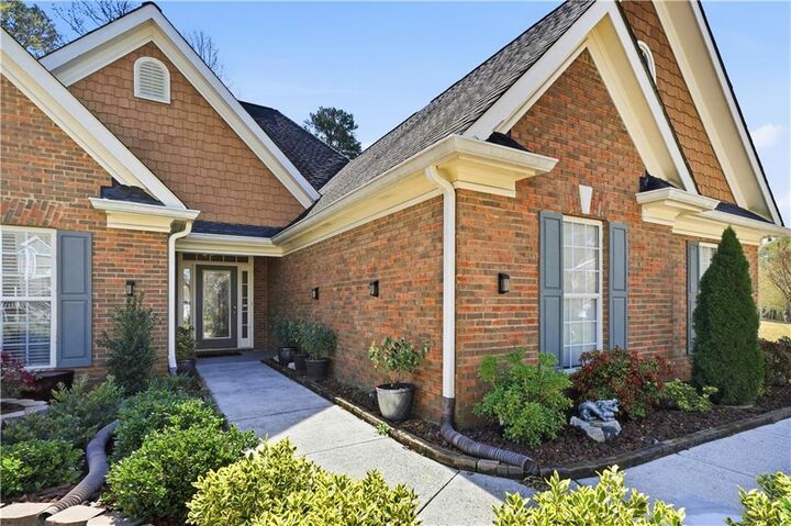 Property Photo: 244 Graymist Path GA 30052