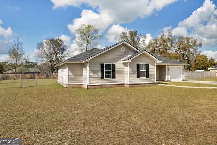 Property Photo:  3573 SE Arnold Drive  GA 31301 