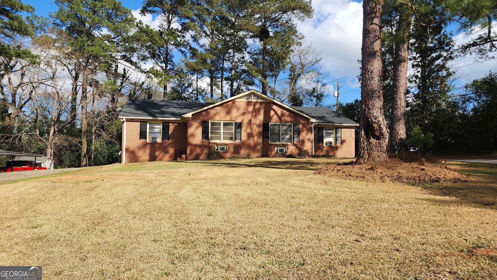 Property Photo:  427 General Winship Drive S  GA 31204 