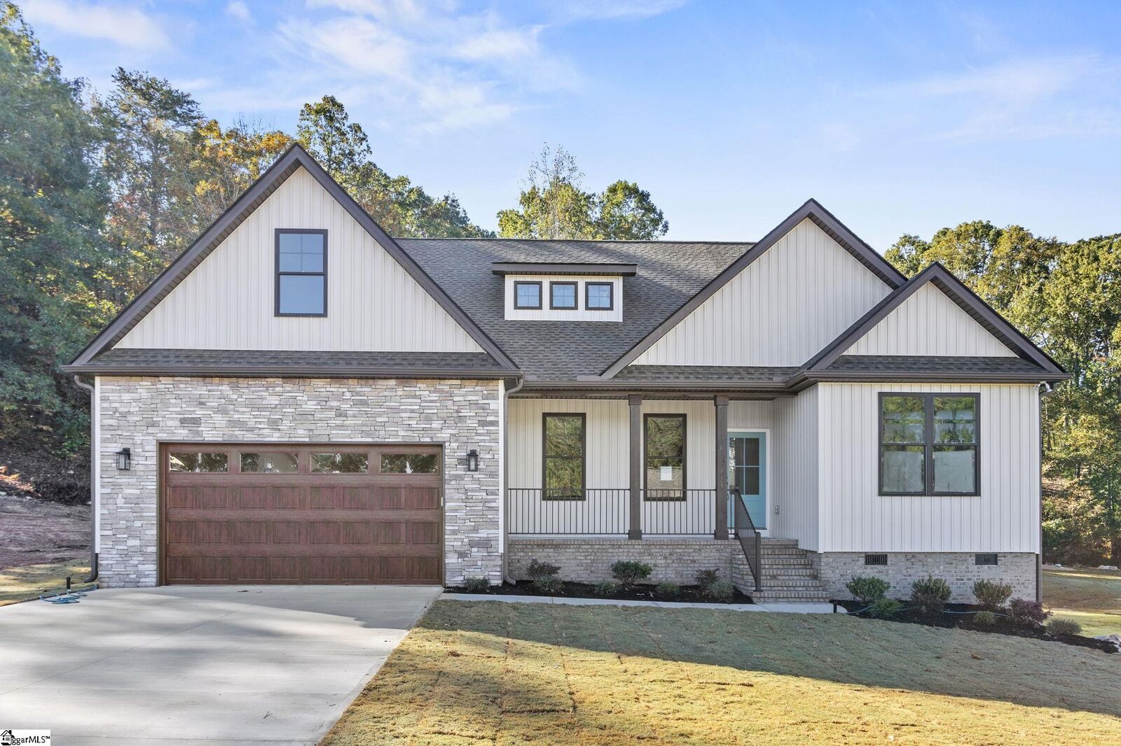 Property Photo:  115 Mountain Lake Drive  SC 29673 