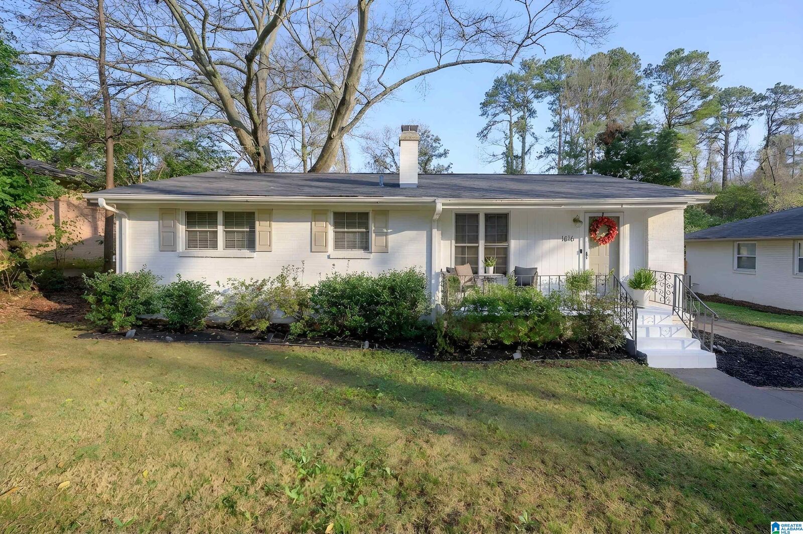 Property Photo:  1616 Cresthill Road  AL 35213 