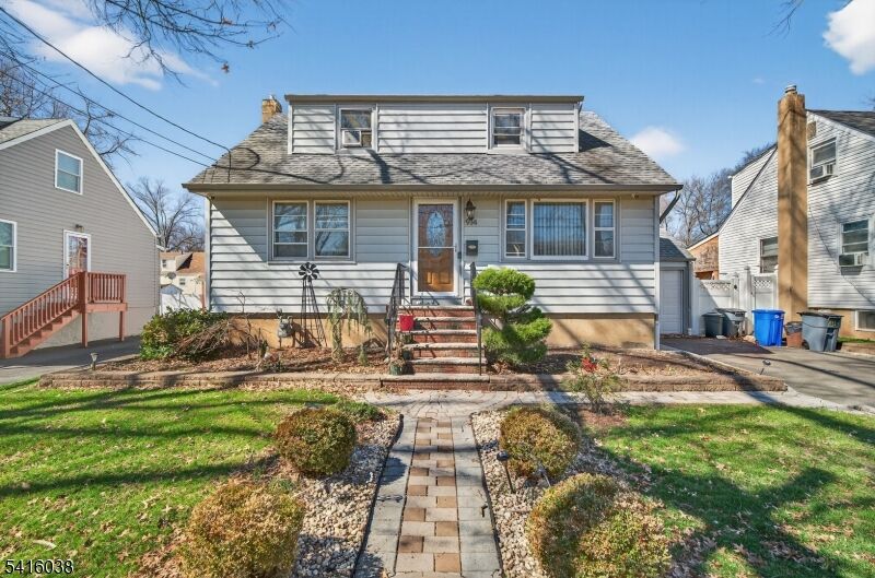 Property Photo:  914 Inwood Pl  NJ 07065 