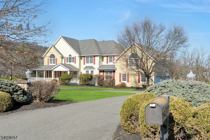 Property Photo:  11 Dogwood Dr  NJ 08889 