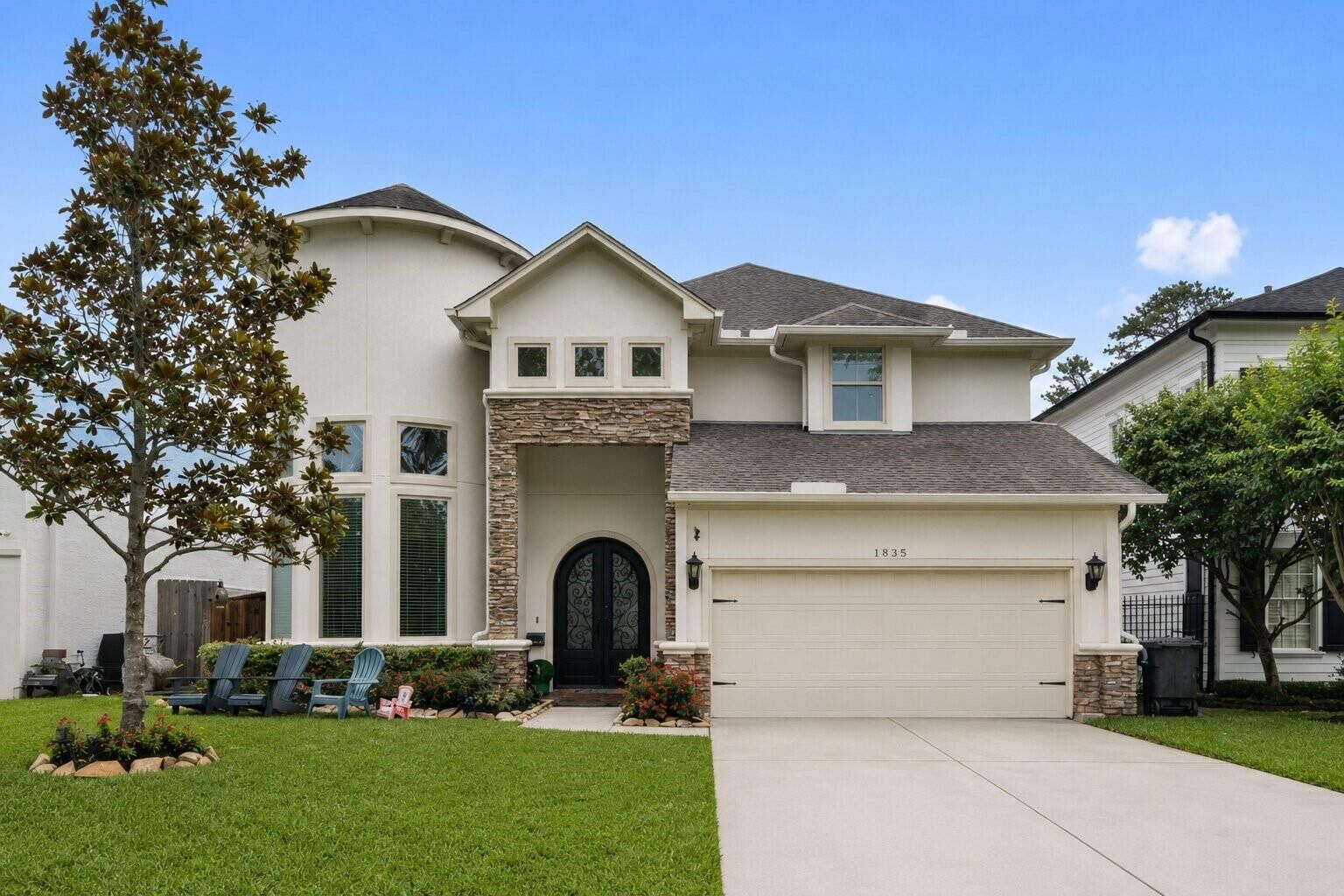 Property Photo:  1835 Hewitt Drive  TX 77018 