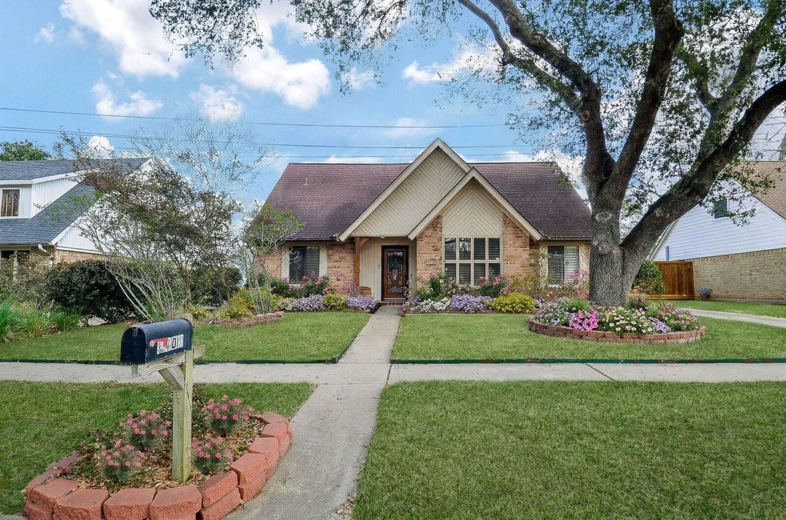 Property Photo:  2407 Sugar Mill Drive  TX 77479 