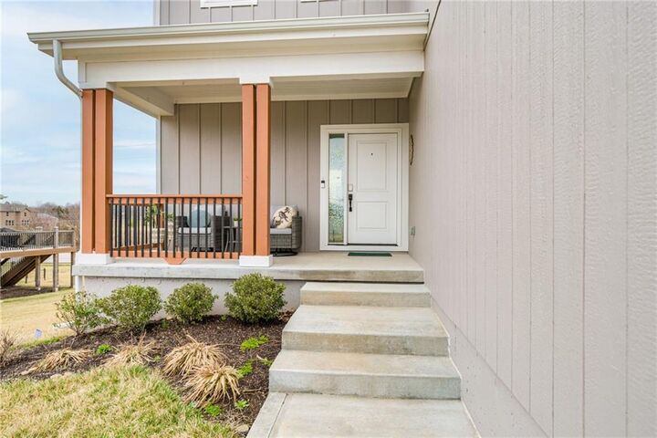 Property Photo:  1929 SW Merryman Drive  MO 64082 