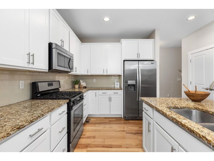 Property Photo: 653 Grandview Mdws Dr CO 80503