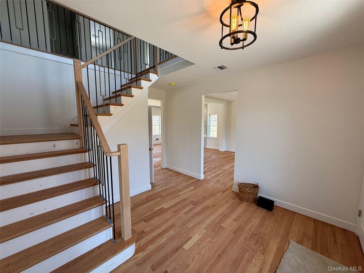 Property Photo:  7 Morrow Court  NY 12586 