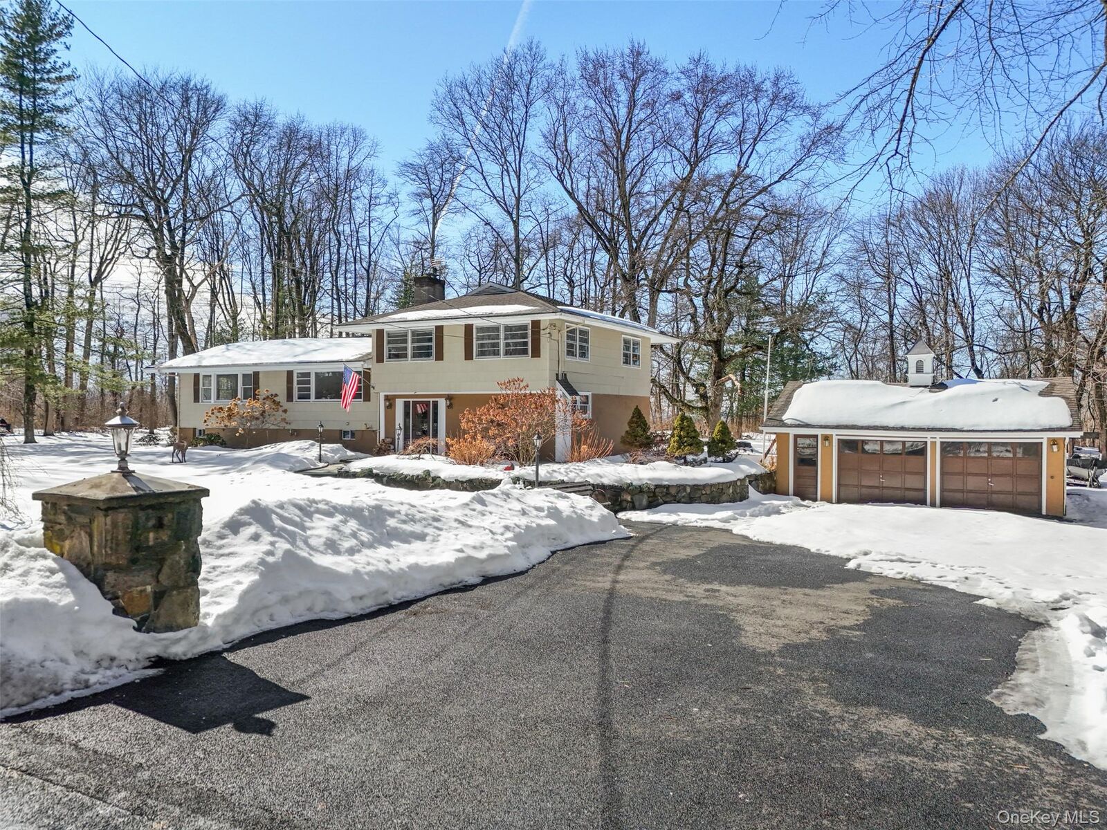 Property Photo:  55 Hoags Cross Road  NY 10562 