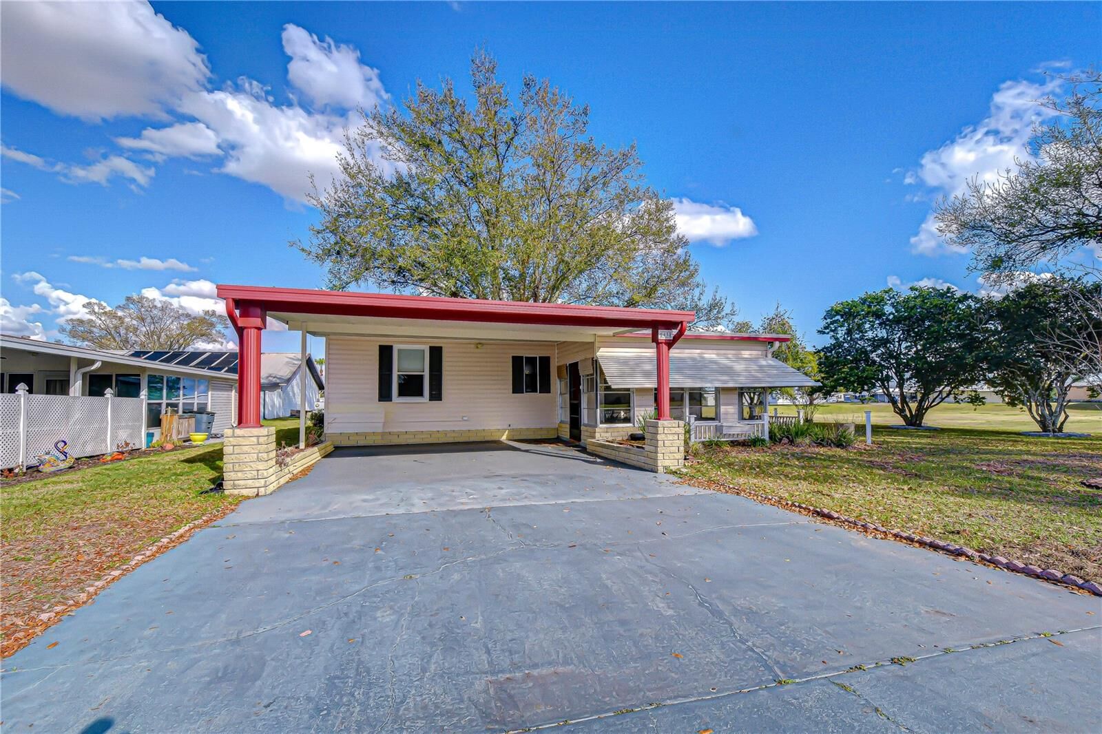 Property Photo:  5438 Antigua Drive  FL 33541 