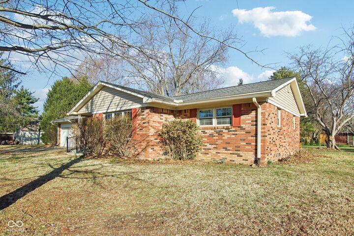 Property Photo: 1418 Muessing Road IN 46239