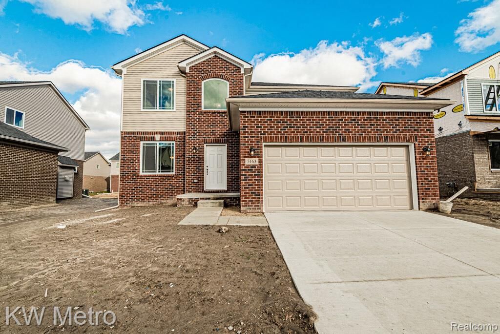 Property Photo:  2728 John Bartley Circle  MI 48310 