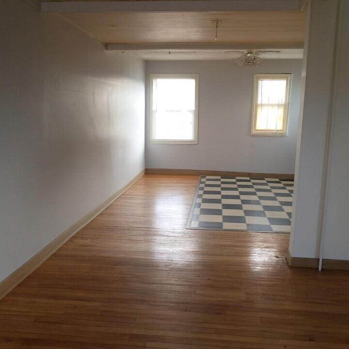 Property Photo:  202 Oak St 204  WI 53085 