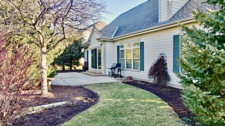 Property Photo:  1864 River Lakes Rd  WI 53066 