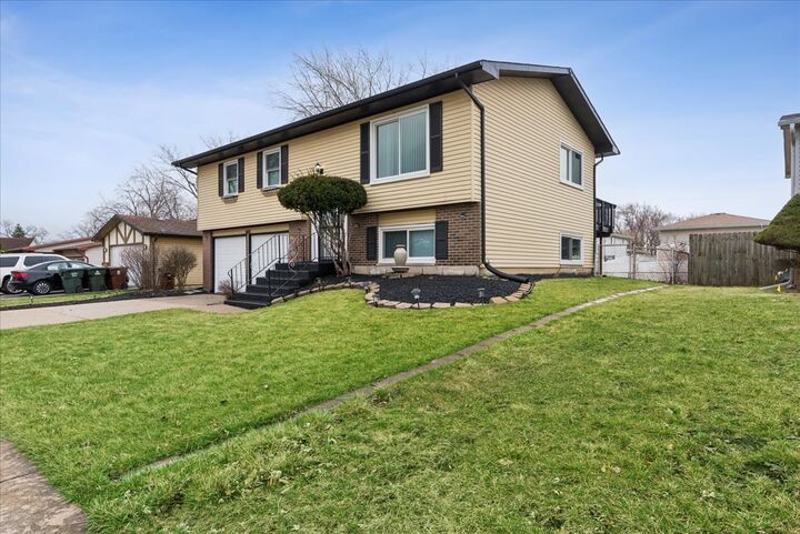 Property Photo:  4041 187 Place  IL 60478 