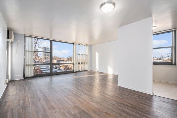 Property Photo:  2605 S Indiana Avenue 301  IL 60616 