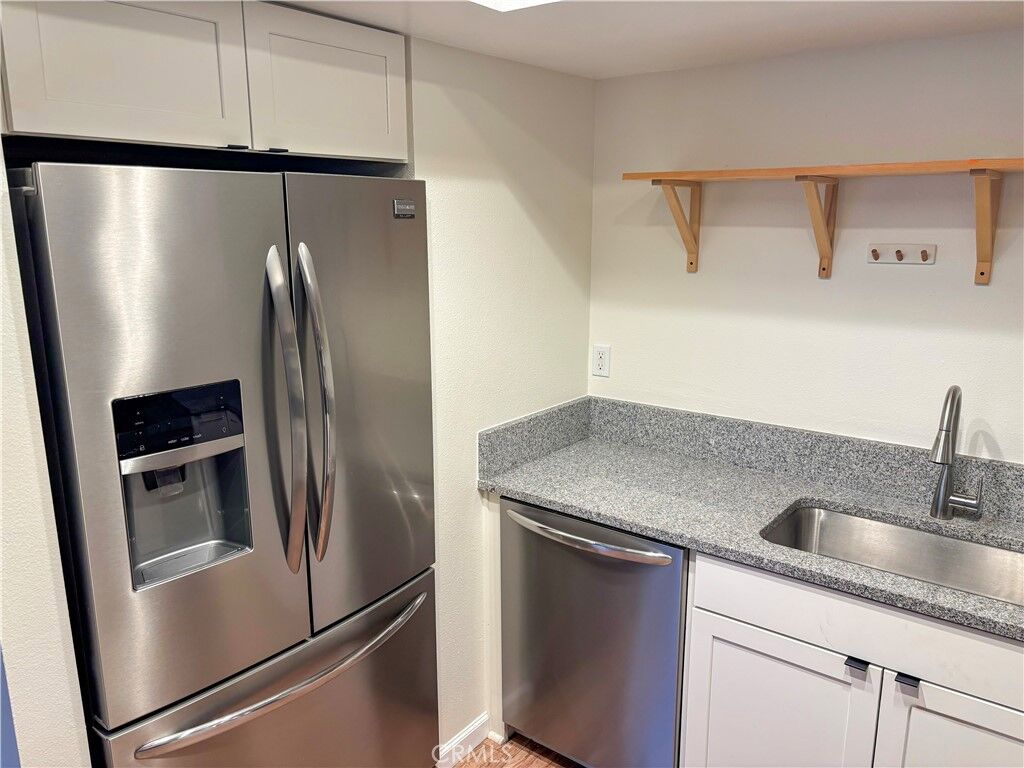 Property Photo:  1445 Prefumo Canyon 20  CA 93405 