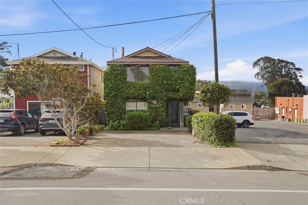 Property Photo:  671 Santa Ysabel Avenue  CA 93402 