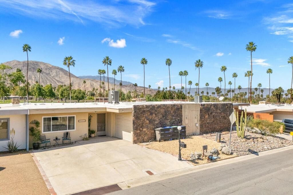 Property Photo:  46285 Burroweed Lane  CA 92260 
