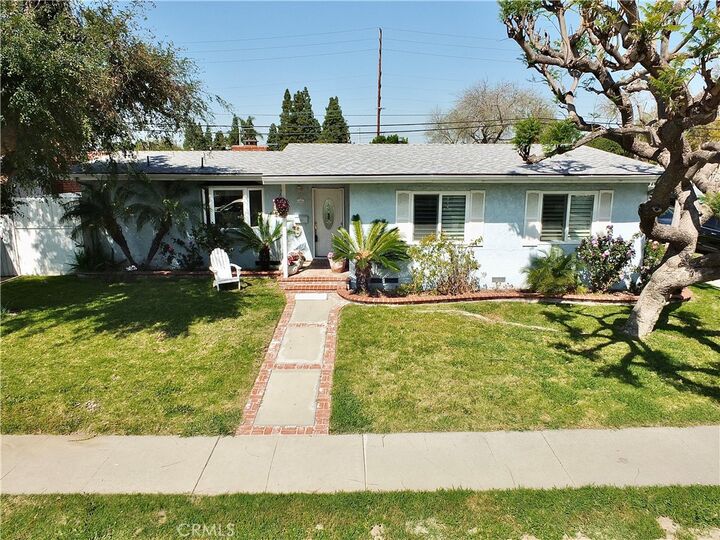 Property Photo:  6151 E Wentworth  CA 90815 