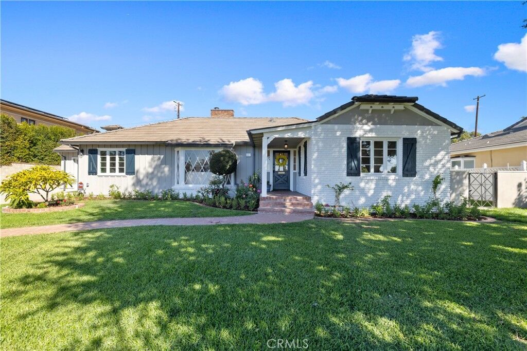 Property Photo:  469 Cambridge  CA 91007 