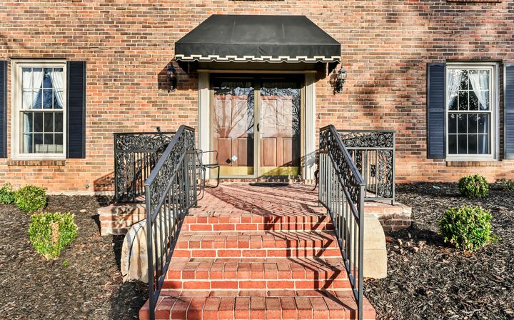 Property Photo: 351 Fairway Dr TN 37043