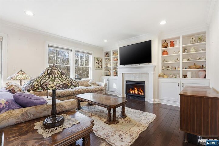 Property Photo:  252 4th Avenue  NJ 07675 