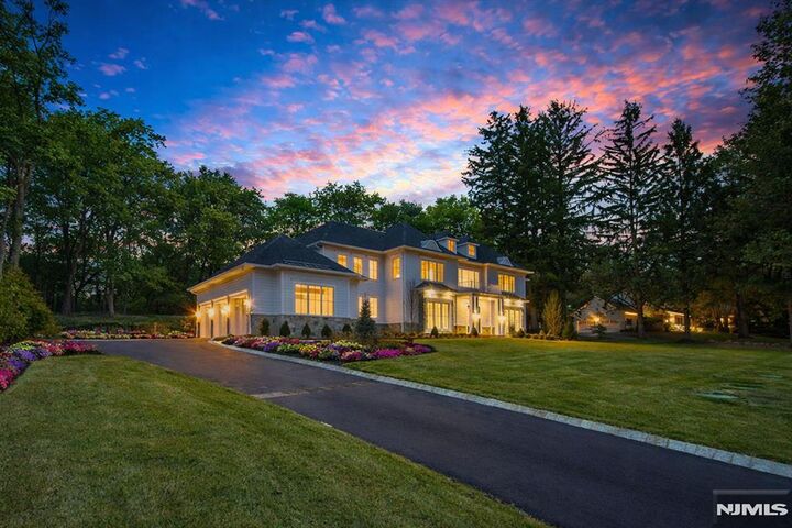 Property Photo:  309 Green Ridge Road  NJ 07417 