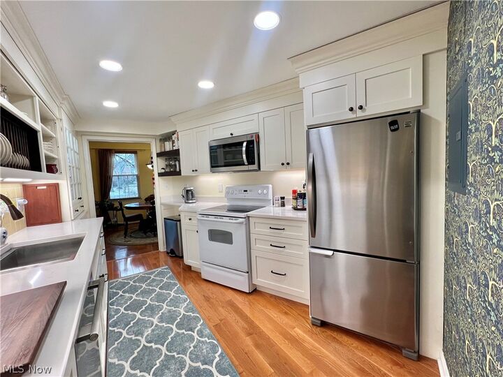 Property Photo:  13800 Fairhill Road 105  OH 44120 