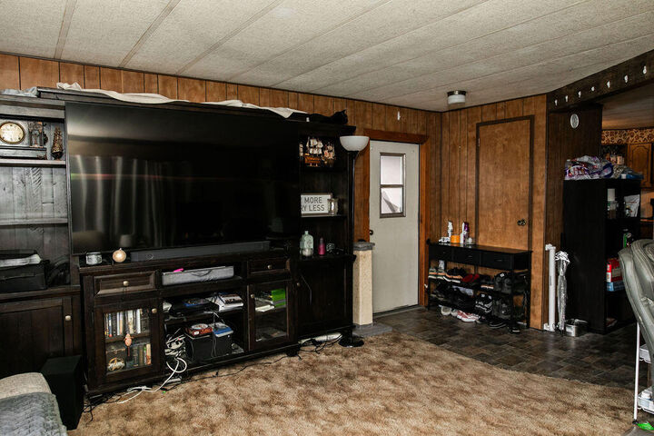 Property Photo:  2533 Terrmont Street  OR 97503 