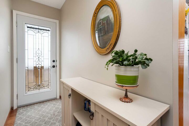 Property Photo: 5404 47 Avenue W AB T0B 1N0