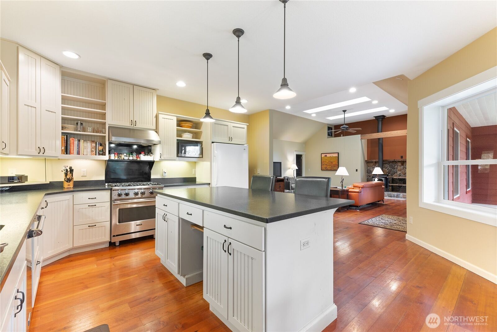 Property Photo:  180  Trinity Drive  WA 98611 