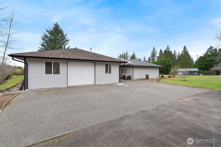 Property Photo: 13822 Meridian Street WA 98258
