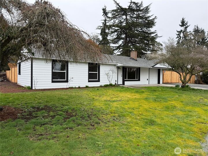 Property Photo: 19502 2nd Avenue S WA 98148