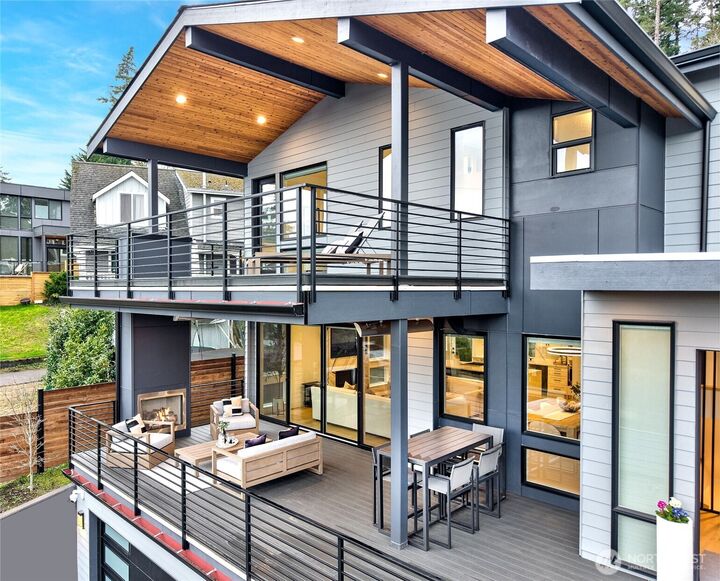 Property Photo:  11855  89th Place NE  WA 98034 