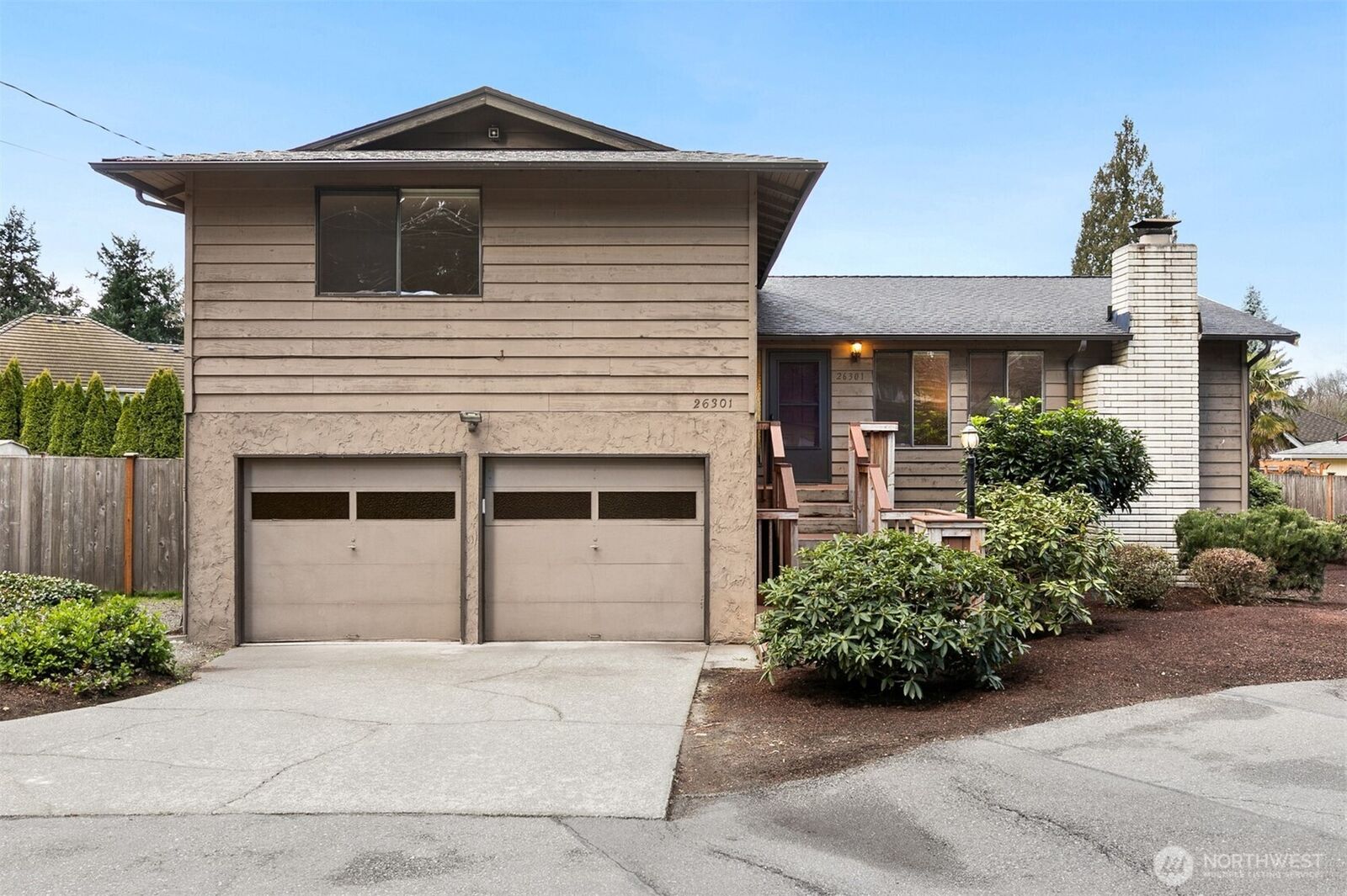 Property Photo:  26301  Woodland Way S  WA 98030 