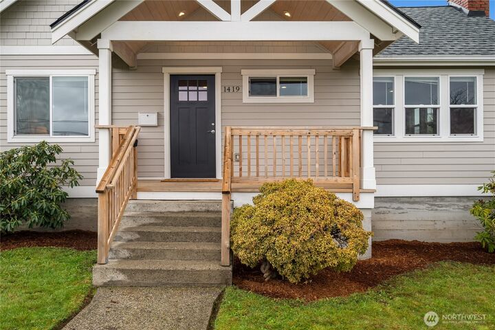 Property Photo:  1419  High Avenue  WA 98337 