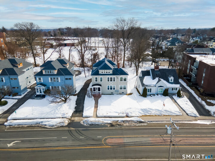 Property Photo:  781 Farmington Avenue  CT 06119 