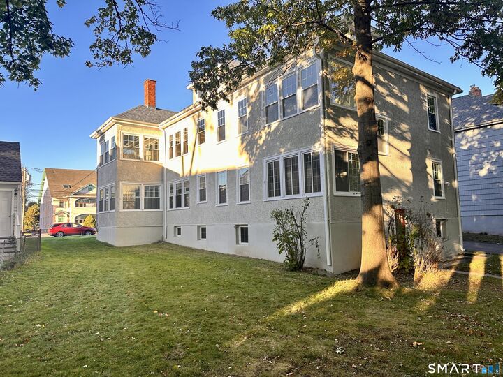 Property Photo: 781 Farmington Avenue CT 06119