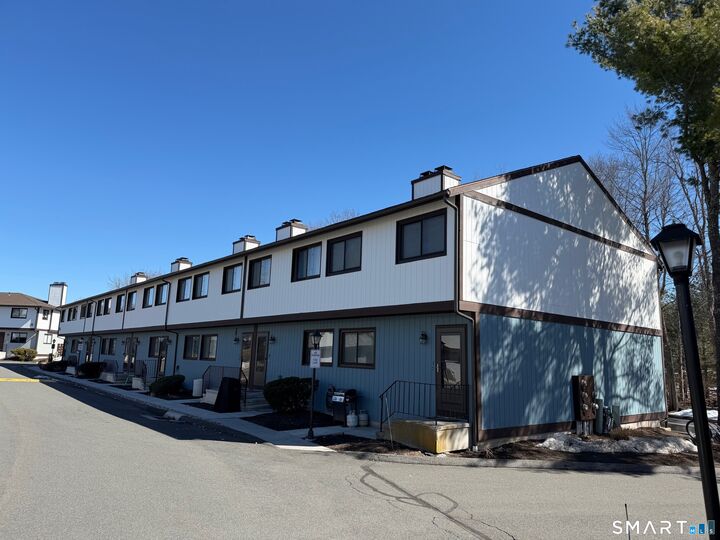 Property Photo: 27 Crows Nest Lane 12I CT 06810